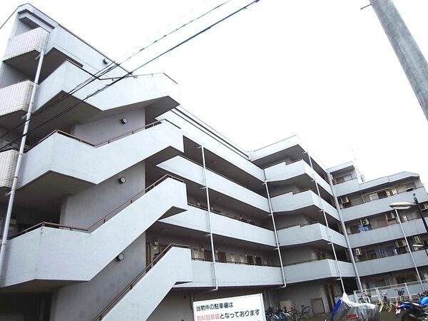 【スカイコート西川口】外観写真