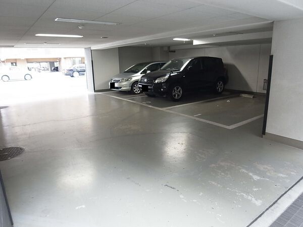 【ダイナシティ西川口】駐車場