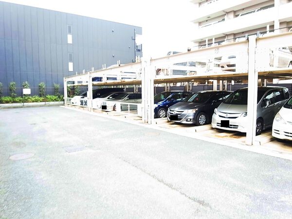 【コスモ川口中青木公園】駐車場 【コスモ川口中青木公園】駐車場