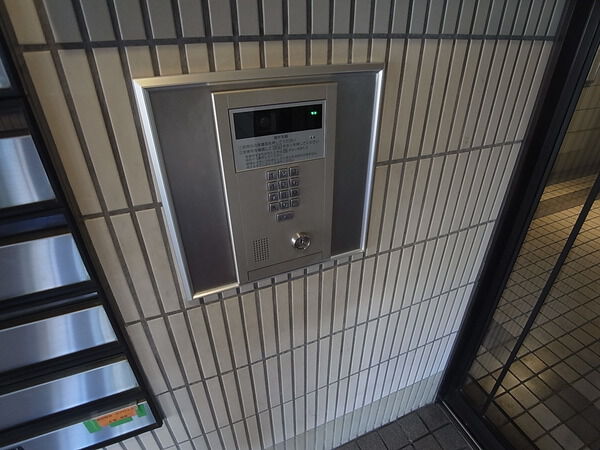 【ライオンズマンション川口飯原町】オートロックシステム