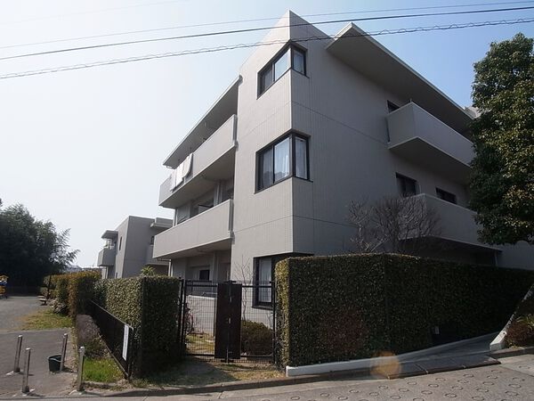 【ヴェルレージュ本郷台緑の丘】外観写真