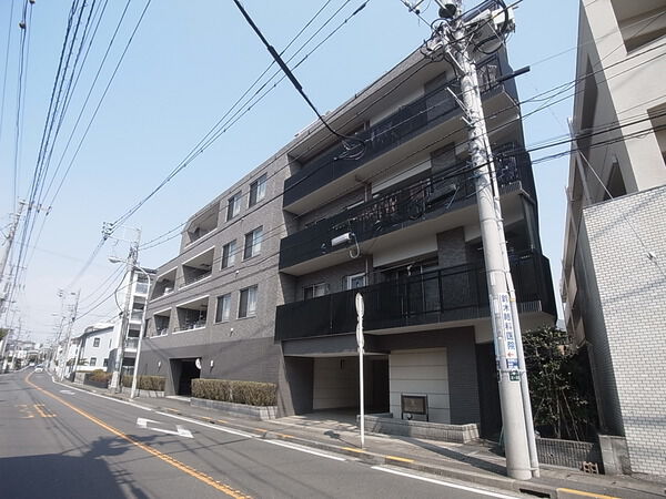 【ルシオン本郷台】マンション外観写真