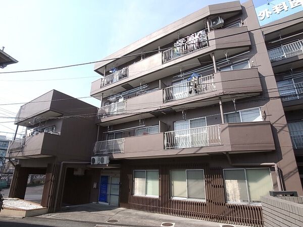 【初穂マンション本郷台】マンション外観写真
