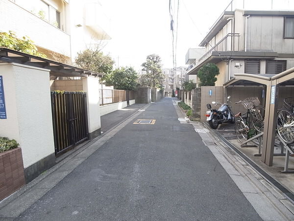 【コーラルハイツ滝野川】前面道路