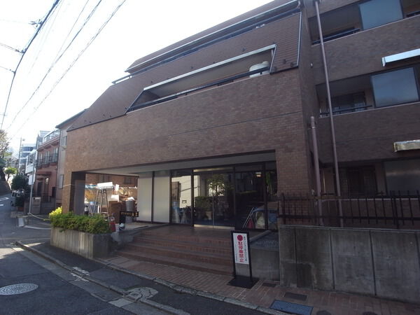 【グランドメゾン山王】エントランスアプローチ