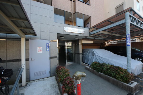 【グランイーグル新蒲田】外エントランス