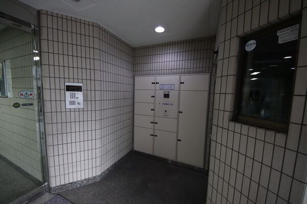 【ユニーブル西蒲田】エントランス