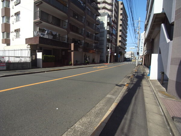 【ユニーブル西蒲田】前面道路付近