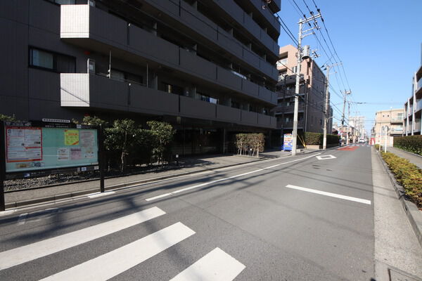 【ルーブル蒲田七番館】前面道路