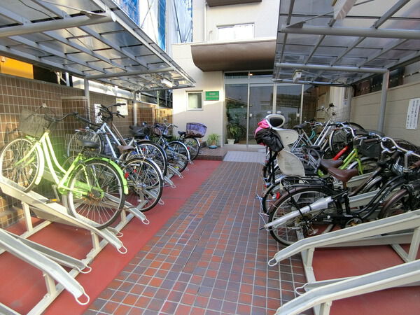 【西蒲田パーソナルハウス】エントランス