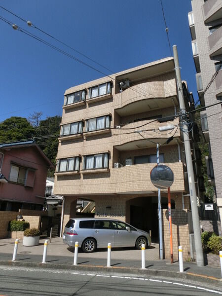 【ヴェリテ根岸森林公園】外観写真