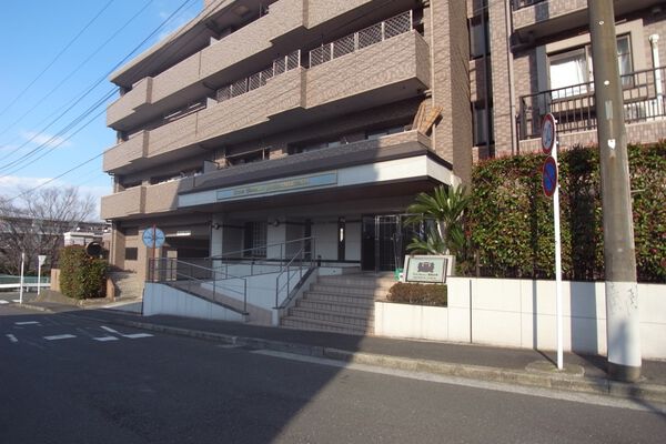 【ライオンズマンション港南台南】外観