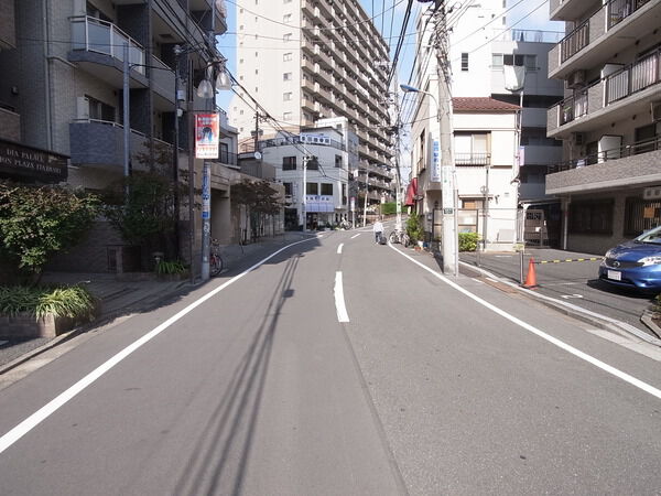 【朝日板橋駅前マンション】前面道路