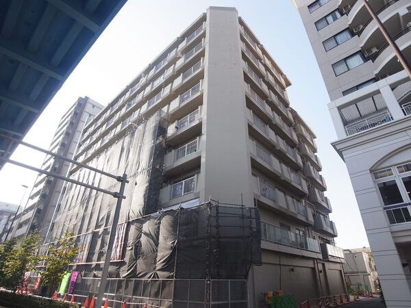 【大生新小岩ハイツ】外観写真（大規模修繕中）