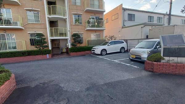 ライオンズマンション幕張 3枚目 ライオンズマンション幕張