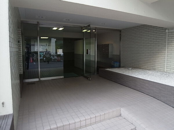 【平井パークハイツ】エントランス 【平井パークハイツ】エントランス