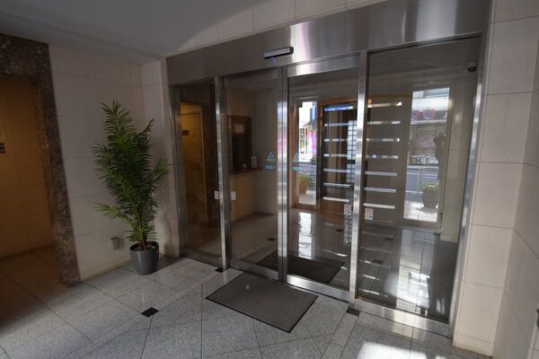 【アクシア千駄ケ谷】エントランス 【アクシア千駄ケ谷】エントランス