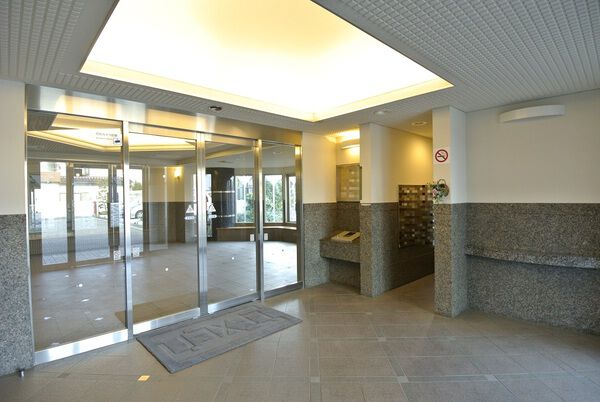 【レクセルマンション大宮大成】エントランスホール 【レクセルマンション大宮大成】エントランスホール