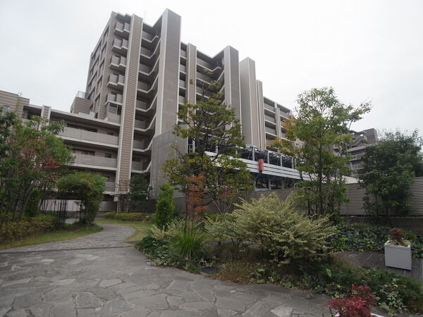 【ライオンズ青砥グランフォート】外観写真