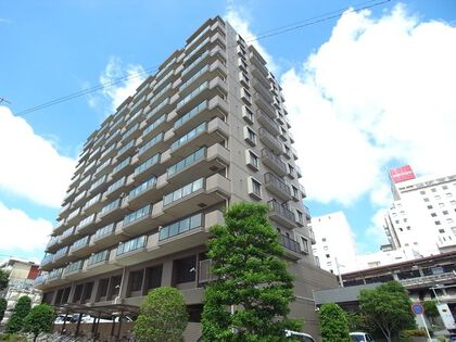 アパガーデンコート成田駅前外観