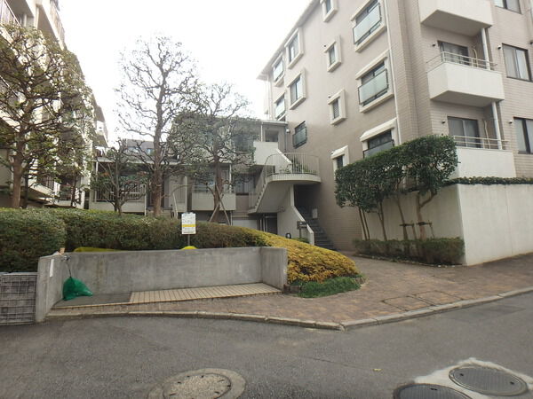 中銀薬園台マンシオン