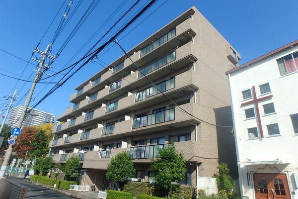 【プランヴエール谷塚】外観
