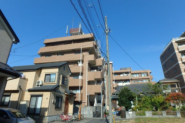 【ライオンズマンション谷塚仲町】外観