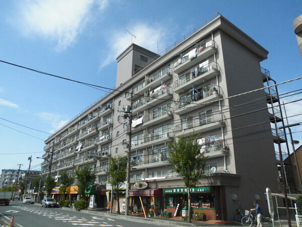 【日東マンションサンシャイン谷塚】外観