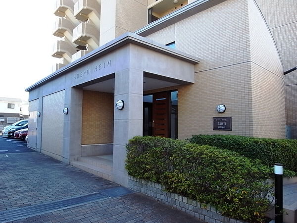 アーベントハイム北越谷桜堤通り