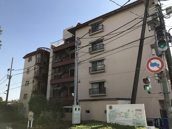 【マンション草加旭園】外観