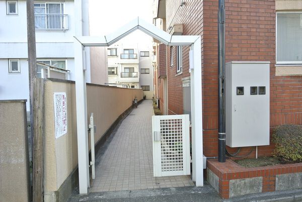 【北大宮ハイツ】外観