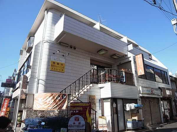 【サンハイツ上板ビル】外観写真