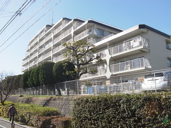 【日商岩井上板橋マンション】外観写真