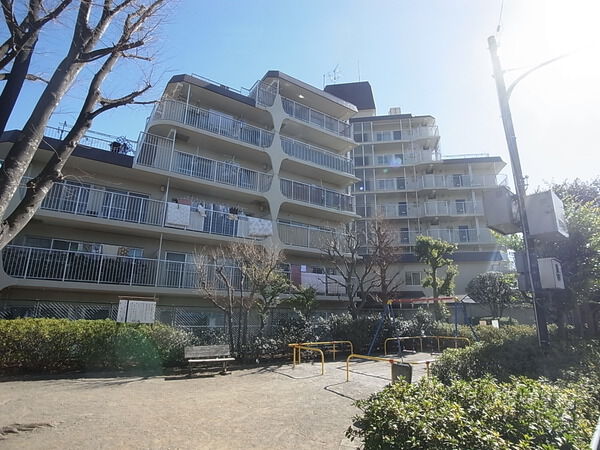 【日商岩井上板橋マンション】外観写真