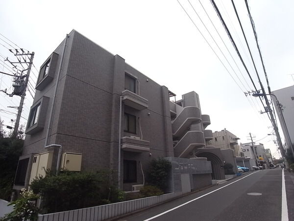 【キャニオングランデ東武練馬】外観写真