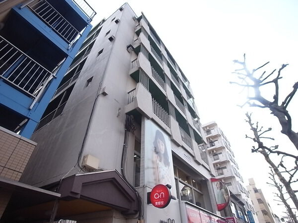 【サンハイツビュー赤塚】外観写真 【サンハイツビュー赤塚】外観写真