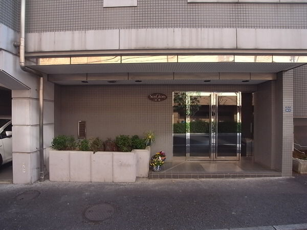 【サングローリー成増】エントランス