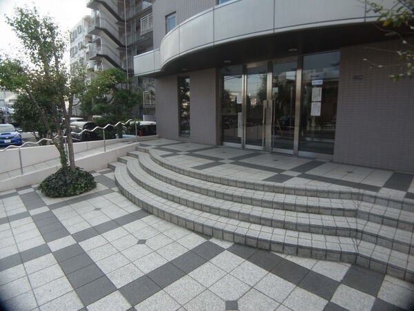 【ベルポート朝霞台】エントランス 【ベルポート朝霞台】エントランス