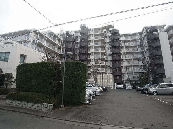 【サンマンション志木ガーデン】外観写真