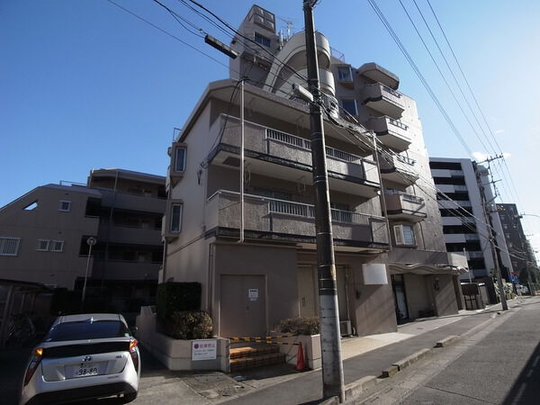 【シンメイ志木マンション】外観写真