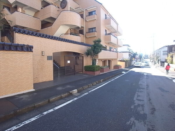 【レスポワール西みずほ台】前面道路 【レスポワール西みずほ台】前面道路