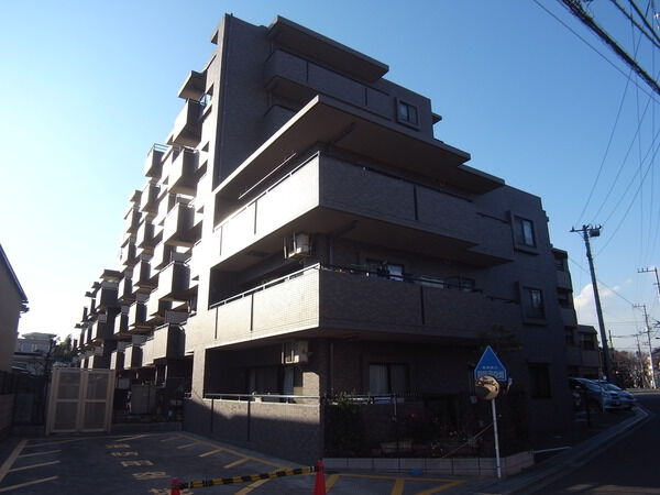 【レーベンハイム和光ヒルズ参番館】外観写真