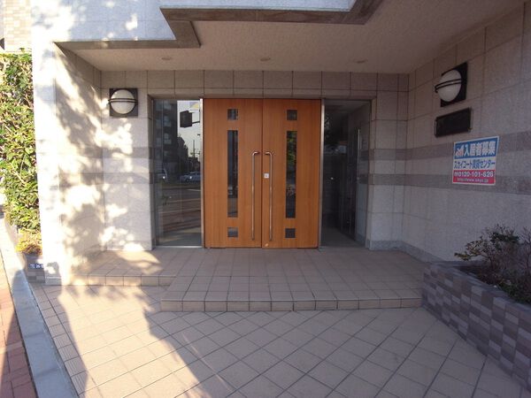 【スカイコートヌーベル新宿落合】アプローチ