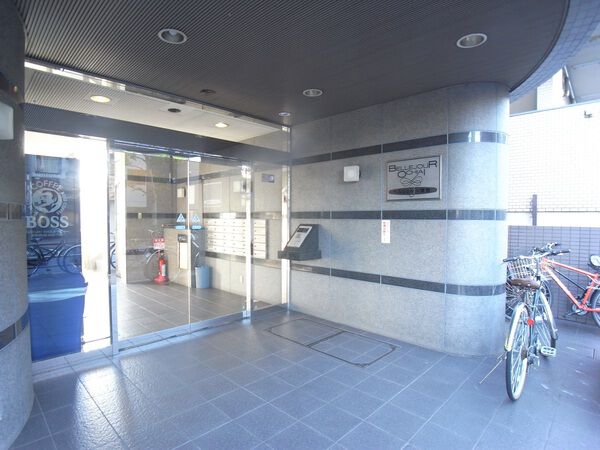 【ベルジュール落合】エントランス