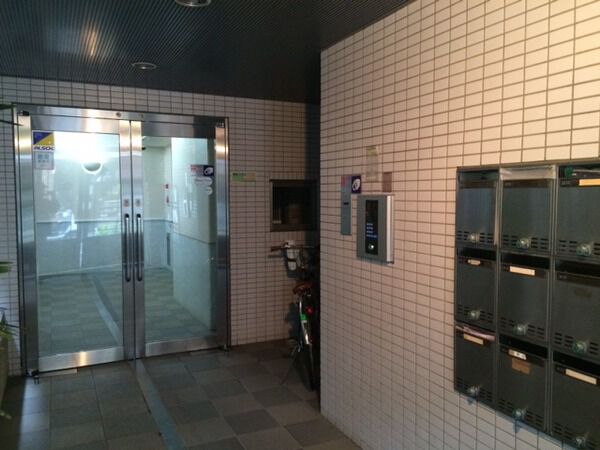 【マイファリエ十字街】郵便ポスト 共用部分 【マイファリエ十字街】郵便ポスト 共用部分