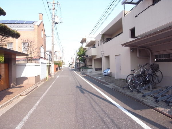 【中野江原1丁目パークホームズ】前面道路