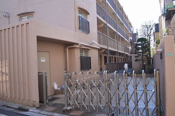 【東長崎ハイツ】マンション入り口