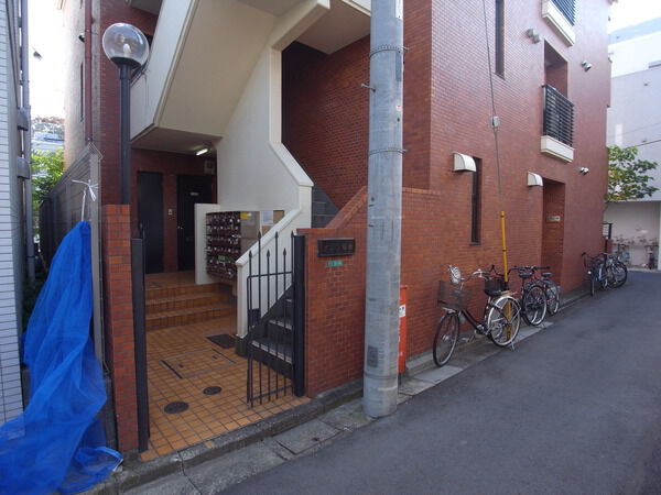 【メゾン桜台】エントランス 【メゾン桜台】エントランス