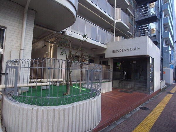 【桜台パインクレスト】エントランス