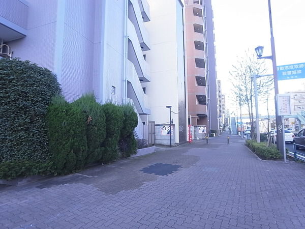 【グランヴェル中村橋】前面道路